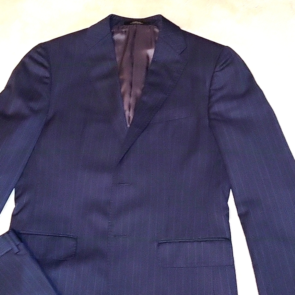 Ermenegildo Zegna suit sold by Saks Fifth Avenue 36R/30W Blue